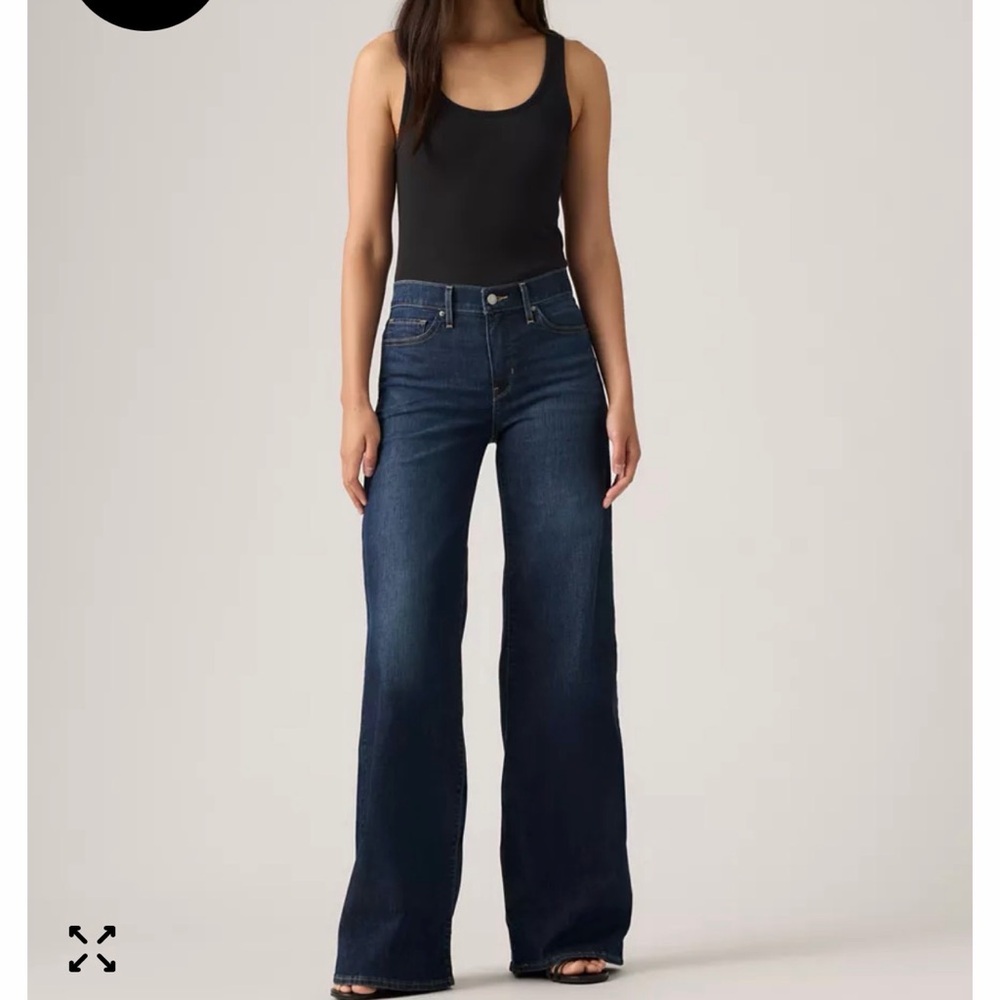 NEW Women's 318 Shaping Stellar-Stretch Wide-Leg Jeans